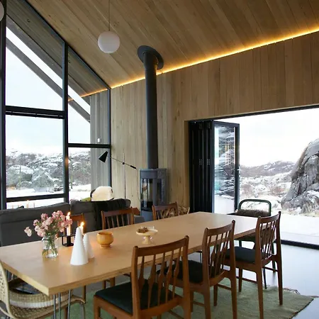 Vakantiehuis Architect-designed Gem With Views Of Kistefjellet *