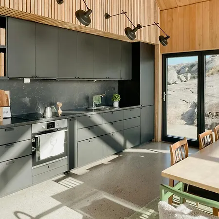 Architect-designed Gem With Views Of Kistefjellet * Nesvag